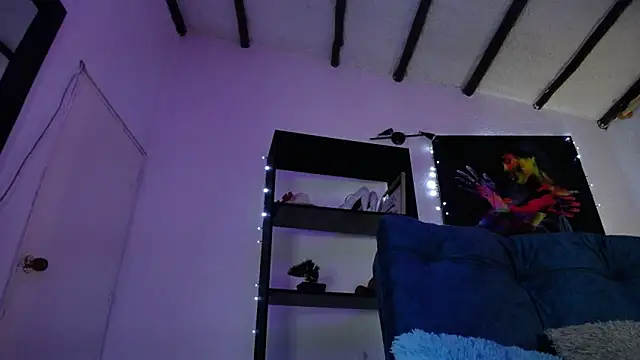 IsaBaileys  online show from 01-13-25, 07:10