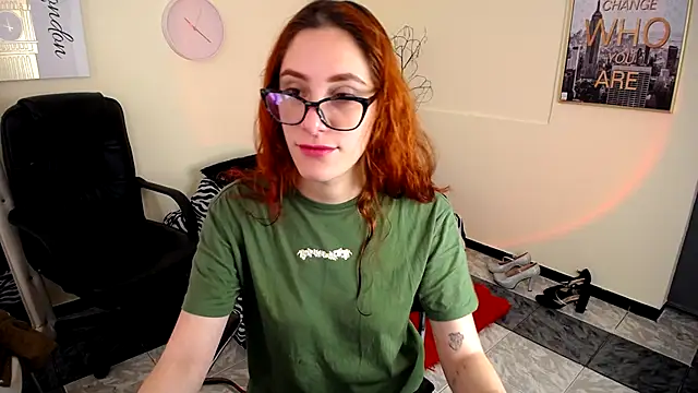 IsaBaileys  online show from 03-11-25, 07:36