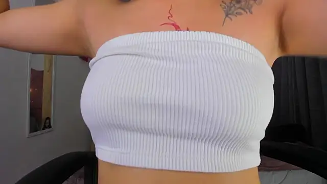 Snapshot of saralolo420 chatting on 12-16-24, 11:07 saralolo420 online show from 12-16-24, 11:07