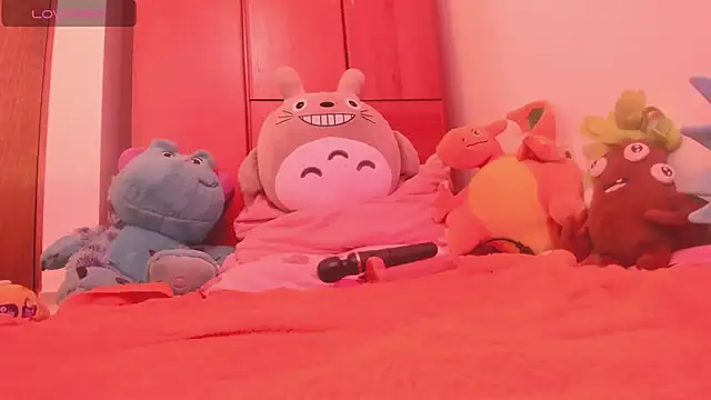 Snapshot of saralolo420 chatting on 10-11-25, 06:50 saralolo420 online show from 10-11-25, 06:50