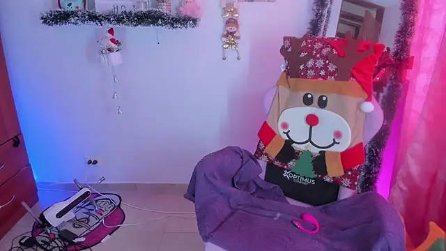 Snapshot of saralolo420 chatting on 12-05-25, 08:16 saralolo420 online show from 12-05-25, 08:16