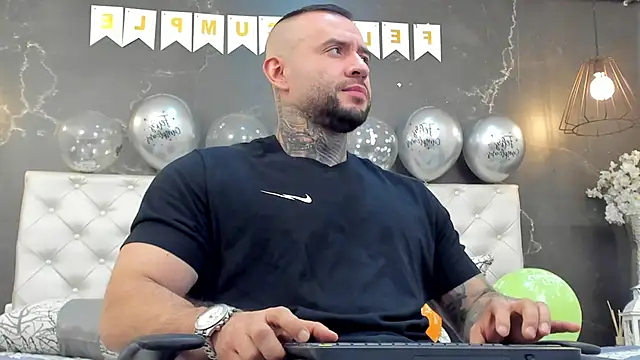 BruceDallas online show from 12-18-24, 08:57