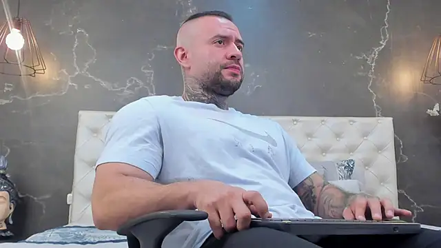 BruceDallas online show from 01-11-25, 11:46