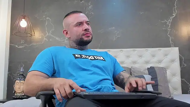 BruceDallas online show from 01-16-25, 03:45