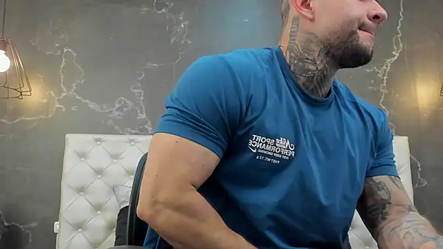 BruceDallas online show from 03-05-25, 03:29