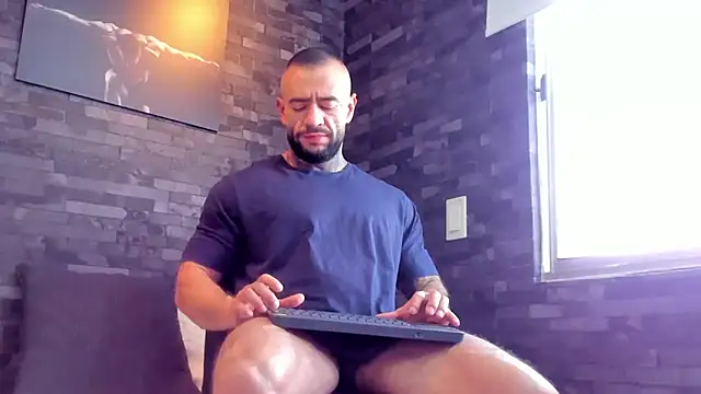 BruceDallas online show from 09-20-25, 05:58