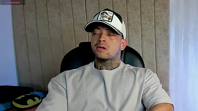 Stiven collins online show from 04-21-26, 02:01