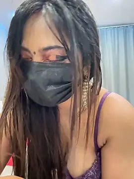 Snapshot of Monalisadon018 chatting on 12-20-24, 01:22 Monalisadon018 online show from 12-20-24, 01:22