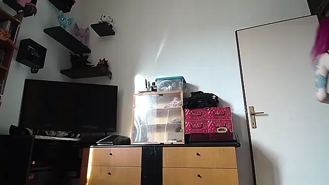 Snapshot of Honey2Bad chatting on 11-30-25, 08:51 Honey2Bad online show from 11-30-25, 08:51