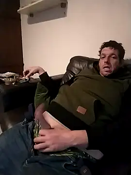 Knuffelstaaf123 online show from 11-09-25, 02:26