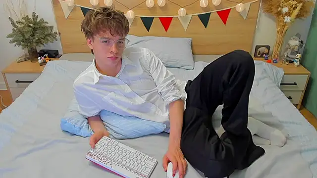 Fandi 777 online show from 01-25-25, 10:51