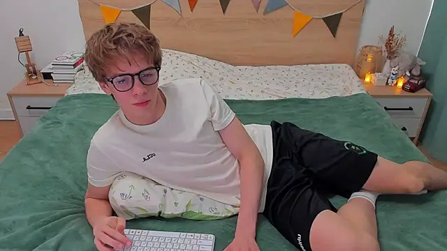 Fandi 777 online show from 09-30-25, 06:40