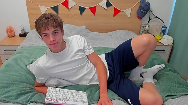 Fandi 777 online show from 04-23-26, 03:36