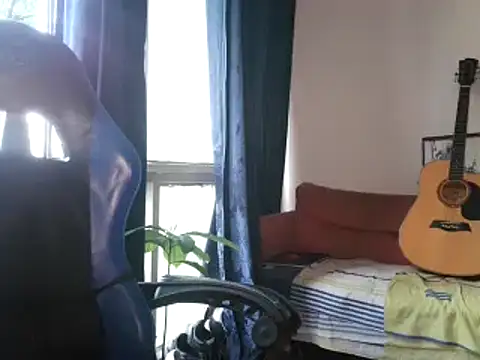 gerson173Hugo online show from 12-19-24, 08:23