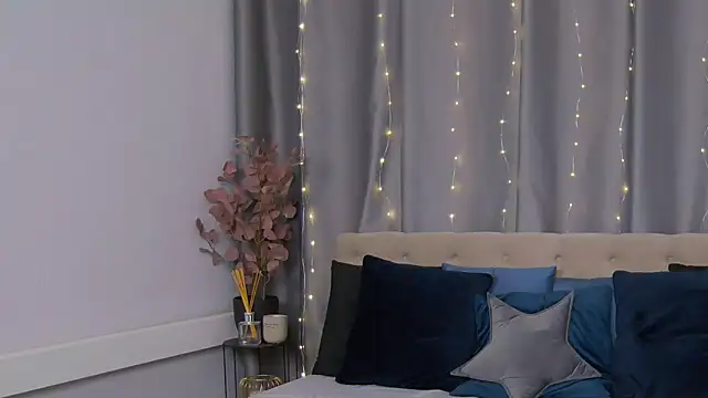 VioletiSwone online show from 02-02-25, 05:32