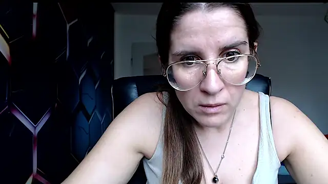 Snapshot of KayaRose chatting on 12-11-24, 11:19 KayaRose online show from 12-11-24, 11:19