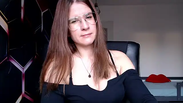 Snapshot of KayaRose chatting on 12-19-24, 07:07 KayaRose online show from 12-19-24, 07:07