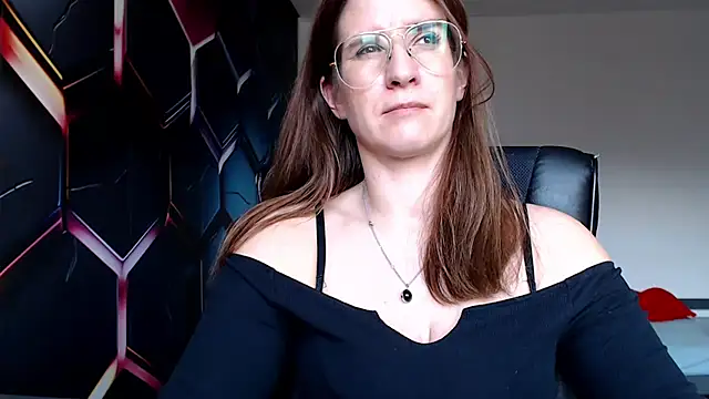 Snapshot of KayaRose chatting on 12-19-24, 10:13 KayaRose online show from 12-19-24, 10:13