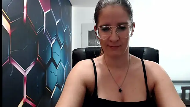 Snapshot of KayaRose chatting on 12-23-24, 03:23 KayaRose online show from 12-23-24, 03:23