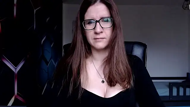 Snapshot of KayaRose chatting on 12-28-24, 07:11 KayaRose online show from 12-28-24, 07:11