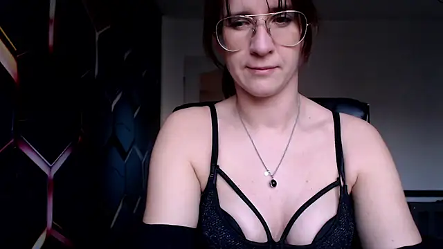 Snapshot of KayaRose chatting on 03-05-25, 04:13 KayaRose online show from 03-05-25, 04:13