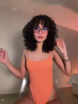 Lianh Benett online show from 01-12-25, 04:42