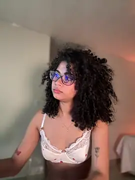 Lianh Benett online show from 01-26-25, 09:19