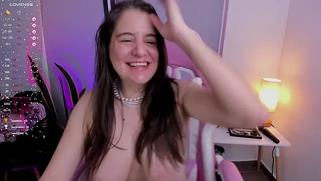 Snapshot of Tamara_m_ chatting on 02-21-25, 10:59 Tamara m  online show from 02-21-25, 10:59