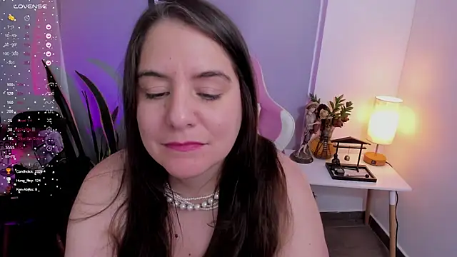 Snapshot of Tamara_m_ chatting on 03-03-25, 11:03 Tamara m  online show from 03-03-25, 11:03