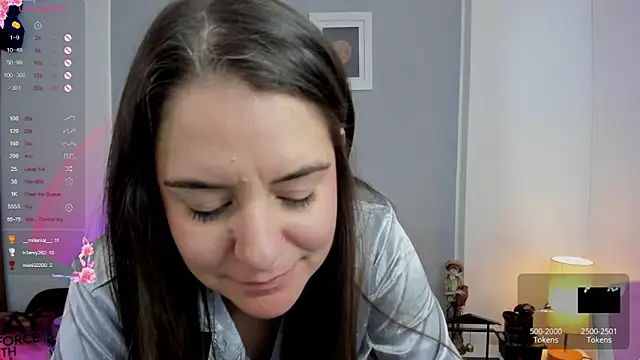 Snapshot of Tamara_m_ chatting on 03-20-25, 07:57 Tamara m  online show from 03-20-25, 07:57