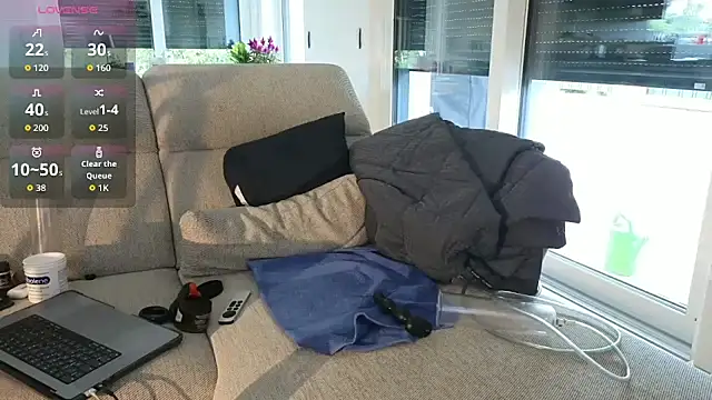 Poppersbate online show from 06-12-26, 04:28