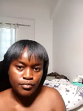 Snapshot of Bella045 chatting on 12-22-24, 06:39 Bella045 online show from 12-22-24, 06:39