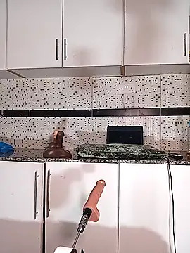 Snapshot of Bella045 chatting on 09-27-25, 02:55 Bella045 online show from 09-27-25, 02:55