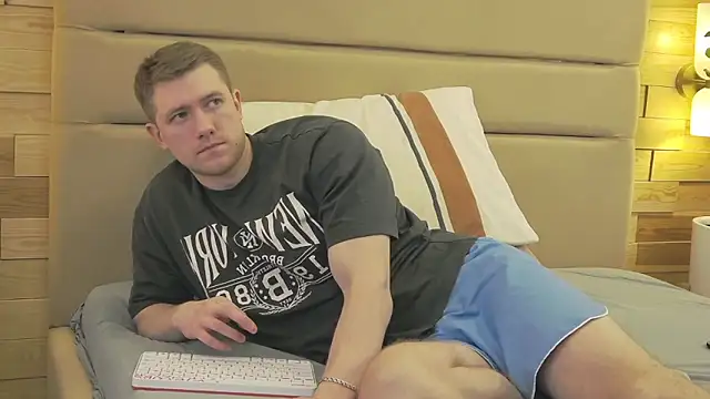 EthanPinkman online show from 02-03-26, 06:40