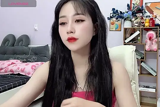  LLisa  online show from 12-19-24, 06:56