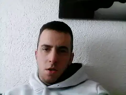 Snapshot of Drummer112 chatting on 03-18-25, 02:26 Drummer112 online show from 03-18-25, 02:26