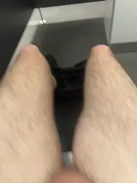 Snapshot of Drummer112 chatting on 09-22-25, 09:33 Drummer112 online show from 09-22-25, 09:33