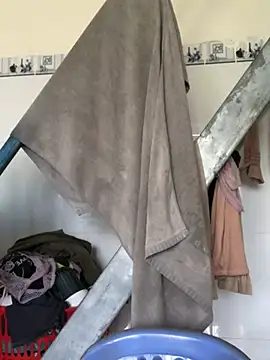 2HotAsain4u online show from 01-05-25, 01:45