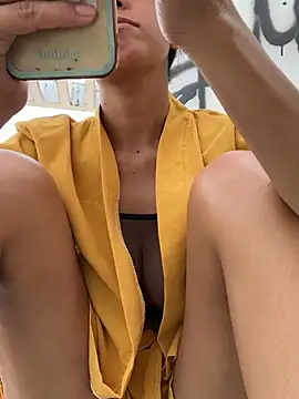 2HotAsain4u online show from 01-09-25, 03:58