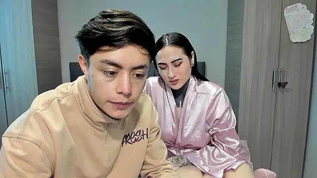 Snapshot of steban_and_kim chatting on 01-29-25, 09:07 steban and kim online show from 01-29-25, 09:07