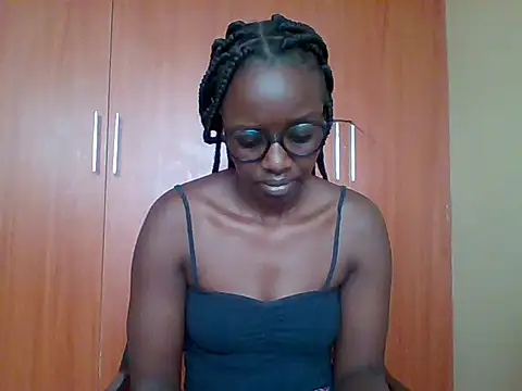 sexy darleen23 online show from 02-18-26, 09:49