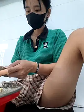 Snapshot of Xaoxang chatting on 09-29-25, 01:11 Xaoxang online show from 09-29-25, 01:11