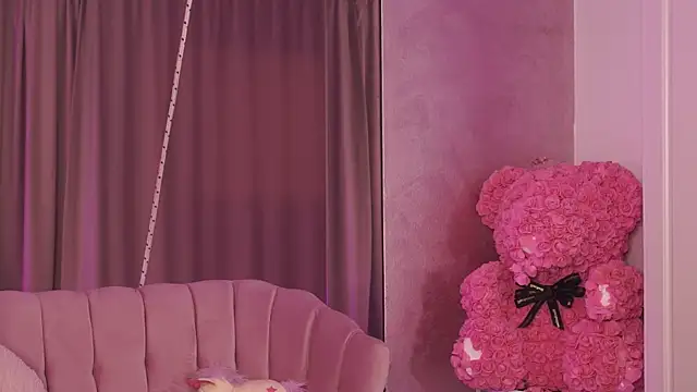 ClaraHazel online show from 04-20-26, 03:53