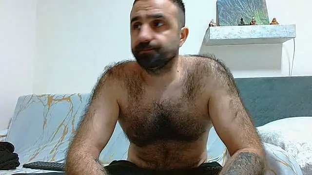 Snapshot of ivat80 chatting on 12-14-25, 04:34 ivat80 online show from 12-14-25, 04:34