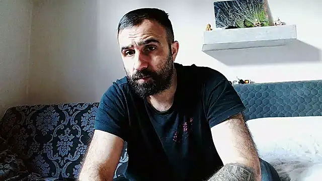 Snapshot of ivat80 chatting on 02-27-26, 05:40 ivat80 online show from 02-27-26, 05:40