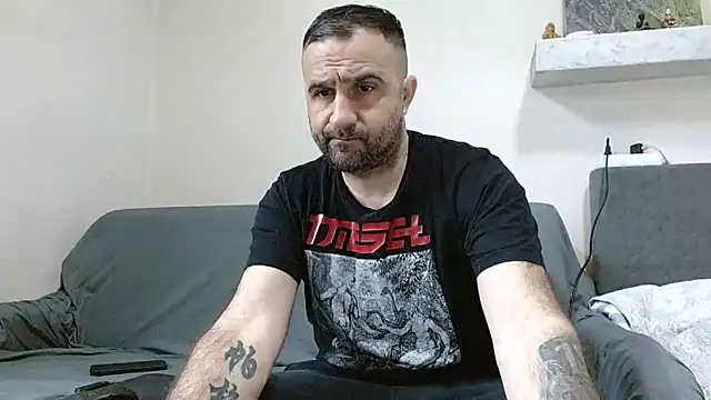 Snapshot of ivat80 chatting on 03-23-26, 05:55 ivat80 online show from 03-23-26, 05:55