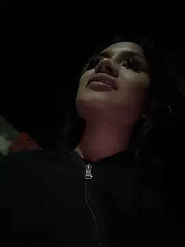 Snapshot of Riana_Kean chatting on 01-31-25, 04:25 Riana Kean online show from 01-31-25, 04:25