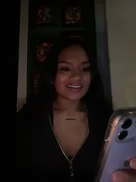 Snapshot of Riana_Kean chatting on 02-06-25, 03:06 Riana Kean online show from 02-06-25, 03:06