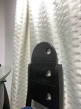 Snapshot of Riana_Kean chatting on 02-14-25, 02:07 Riana Kean online show from 02-14-25, 02:07