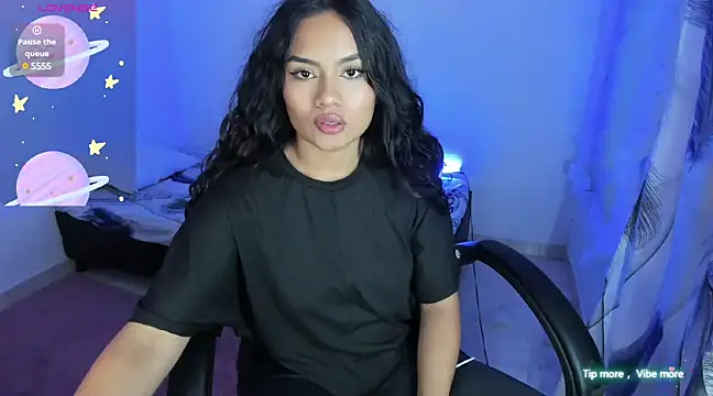 Snapshot of Riana_Kean chatting on 03-16-25, 03:36 Riana Kean online show from 03-16-25, 03:36